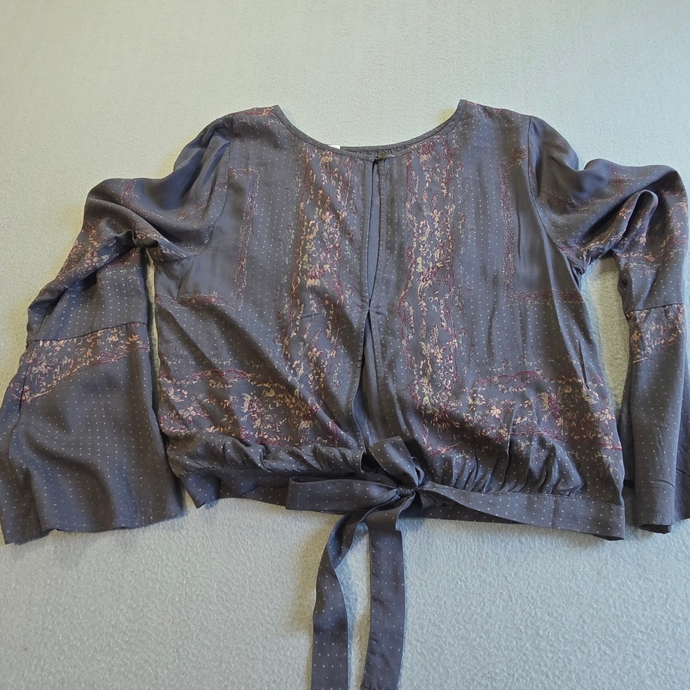Melrose and Market Blouse Womens S Grey Pink Floral Bell Sleeve Tie Back Modal - Picture 3 of 7